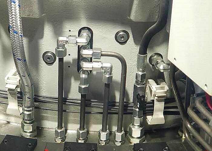 Assembly_DIN2353_tube_nut_ISO-8434_1